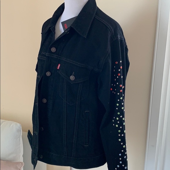 NEW Levi’s studded ex-boyfriend trucker denim jacket - Picture 7 of 12